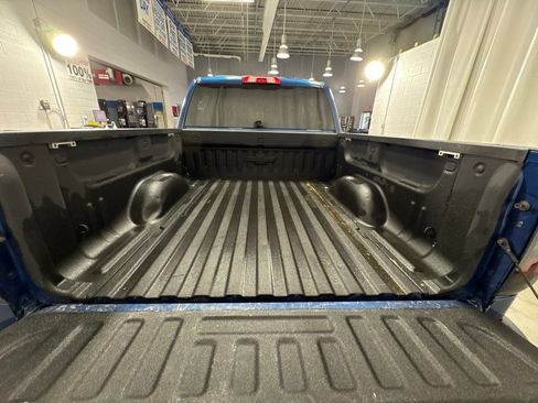 Used 2017 Chevrolet Silverado 1500 LT w/ All Star Edition AWD/4WD image 28