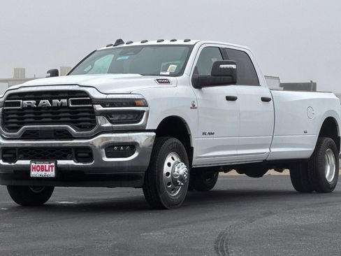 New 2026 RAM 3500 Big Horn image 7