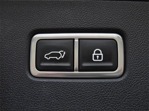 Certified 2023 Kia Sorento SX image 11