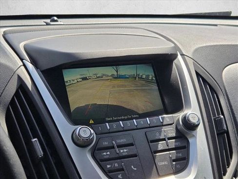 Used 2017 Chevrolet Equinox LT w/ Midnight Edition image 13