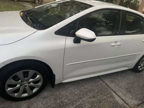 Used 2021 Toyota Corolla LE w/ Carpet Mat Package (TMS) FWD image 30