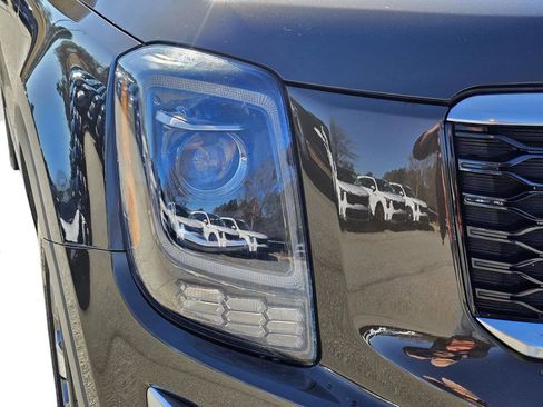 Used 2022 Kia Telluride S image 4