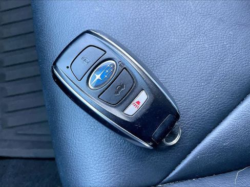 Used 2019 Subaru Crosstrek 2.0i Limited w/ Moonroof Package w/Navigation image 14