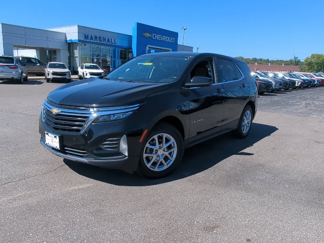 Used 2024 Chevrolet Equinox LT AWD/4WD image 3