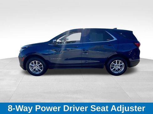 Used 2022 Chevrolet Equinox LT w/ Driver Convenience Package image 6