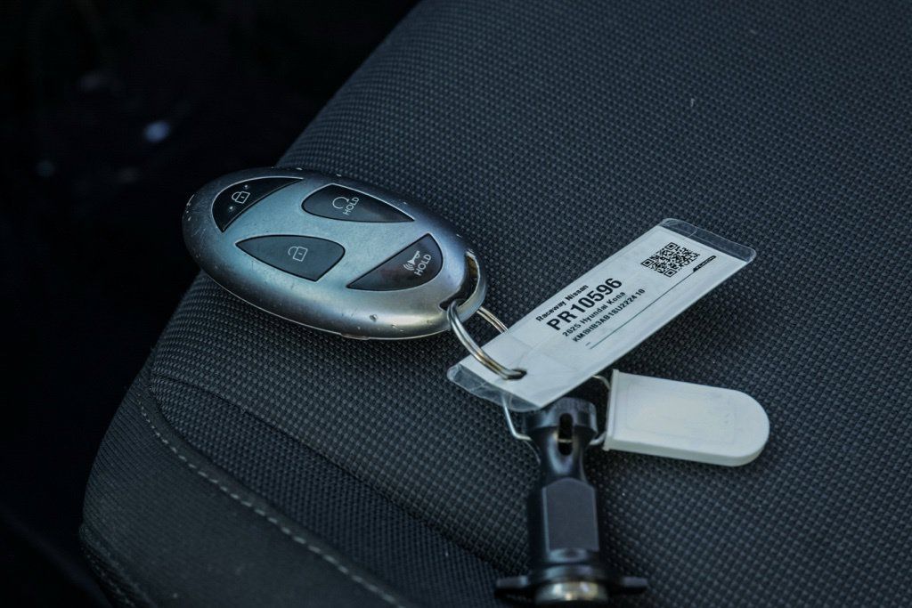 Used 2025 Hyundai Kona SEL FWD image 36