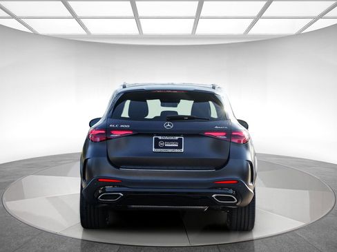 New 2026 Mercedes-Benz GLC 300 4MATIC image 3