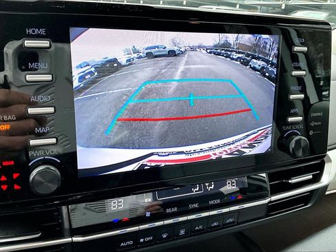 Used 2024 Toyota Sienna LE image 20