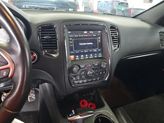 Used 2018 Dodge Durango SRT w/ Technology Group AWD/4WD image 17