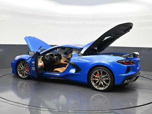 Used 2024 Chevrolet Corvette Stingray Preferred Cpe w/ 2LT image 35