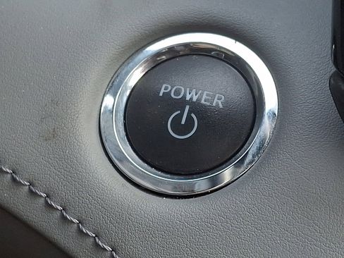 Used 2023 Toyota Highlander XLE image 27