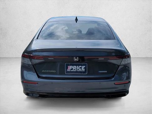 Used 2024 Honda Accord EX-L image 6
