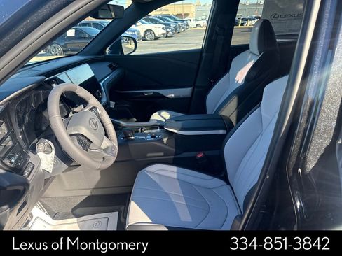 New 2026 Lexus TX 500h 500h F SPORT Performance Premi image 11