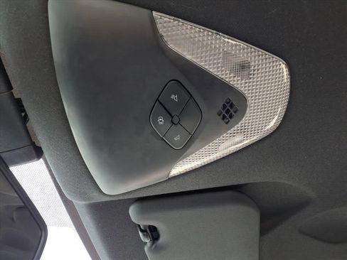 Used 2018 Toyota C-HR XLE FWD image 26