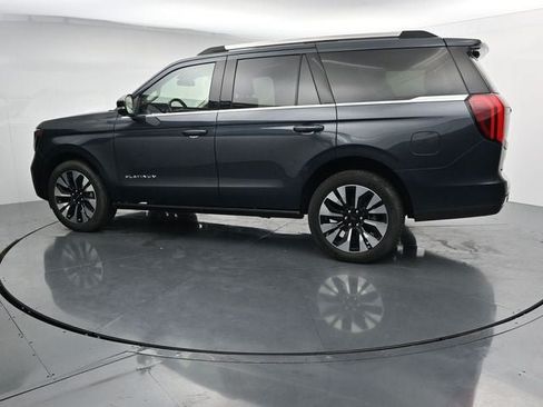 Used 2025 Ford Expedition Platinum w/ Driver's Package AWD/4WD image 6