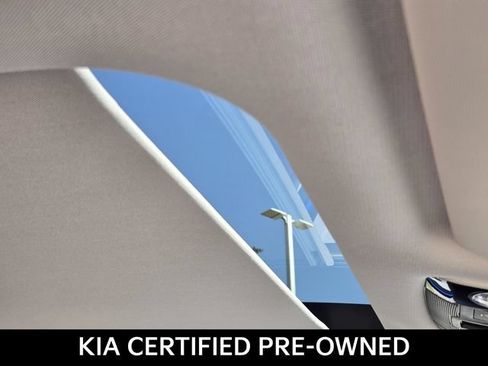 Certified 2026 Kia Sportage EX w/ EX Panorama Roof Package FWD image 9