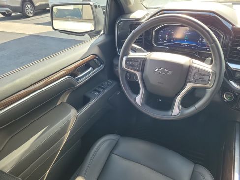 Used 2022 Chevrolet Silverado 1500 RST w/ Convenience Package II AWD/4WD image 14