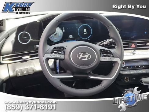 New 2026 Hyundai Elantra Limited FWD image 10