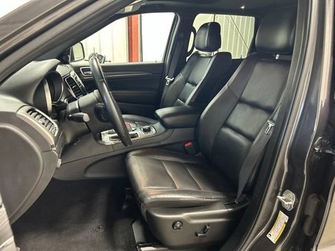 Used 2020 Jeep Grand Cherokee Limited AWD/4WD image 13