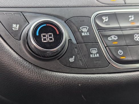 Used 2024 Chevrolet Malibu LT image 16