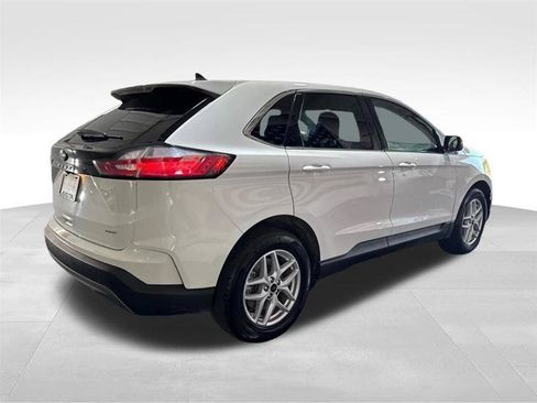 Used 2024 Ford Edge SEL AWD/4WD image 5