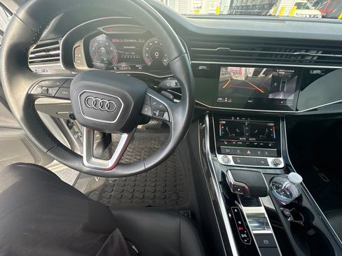 Used 2022 Audi Q7 3.0T Premium w/ Convenience Package AWD/4WD image 5