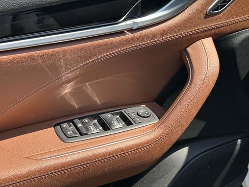 Used 2021 Maserati Levante image 12