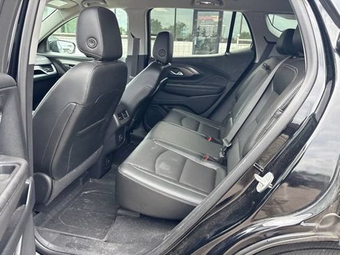 Used 2023 GMC Terrain SLT w/ LPO, Floor Liner Package FWD image 15