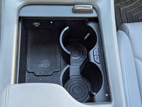 Used 2024 Hyundai Palisade SEL FWD image 11