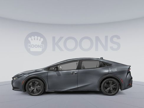 New 2026 Toyota Prius Plug-In Hybrid image 4