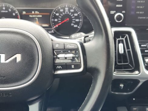 Used 2022 Kia Sorento SX FWD image 27