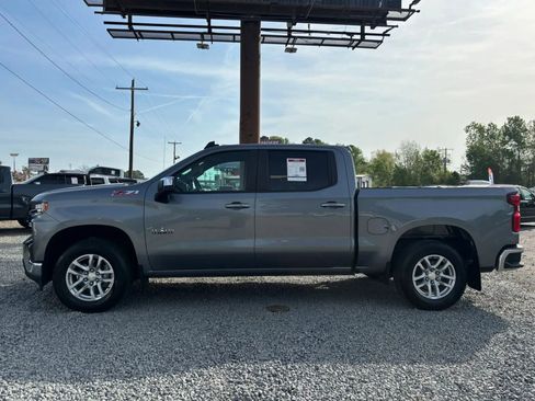 Used 2021 Chevrolet Silverado 1500 LT w/ Z71 Off-Road Package image 2