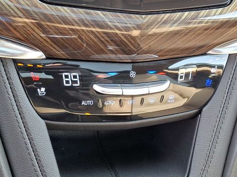 Used 2022 Cadillac XT6 Sport w/ Platinum Package image 18