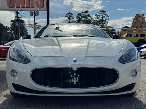 Used 2013 Maserati GranTurismo Convertible image 2