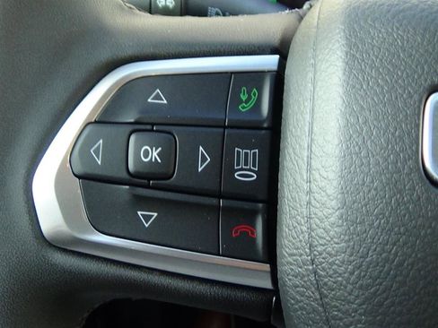 Certified 2025 Jeep Compass Limited w/ Elite Group image 16