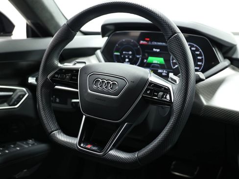 Used 2022 Audi RS e-tron GT w/ Carbon Performance Package image 84