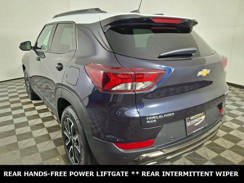 Used 2021 Chevrolet TrailBlazer ACTIV w/ Sun and Liftgate Package image 3