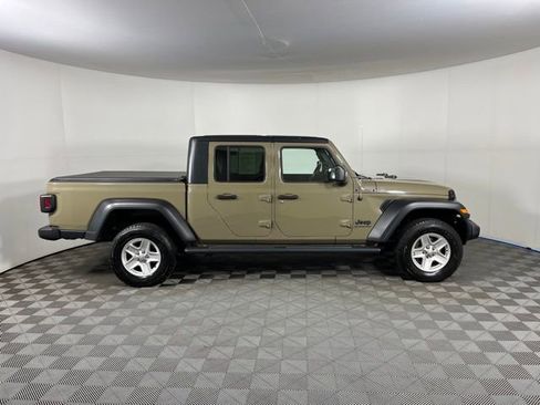 Used 2020 Jeep Gladiator Sport w/ Quick Order Package 24S AWD/4WD image 5