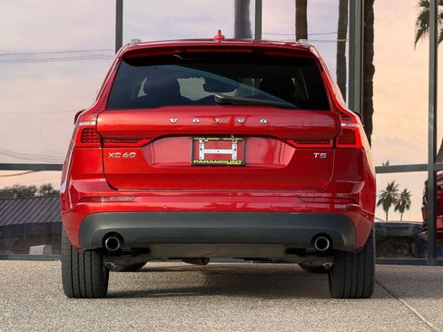 Used 2019 Volvo XC60 T5 Momentum w/ Advanced Package image 11