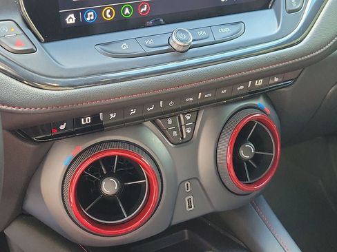 Used 2023 Chevrolet Blazer RS image 27