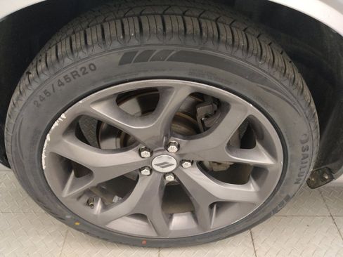 Used 2018 Dodge Challenger R/T Plus RWD image 31