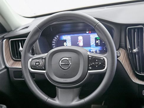 Certified 2023 Volvo XC60 T8 Ultimate w/ Protection Package Premier AWD/4WD image 25