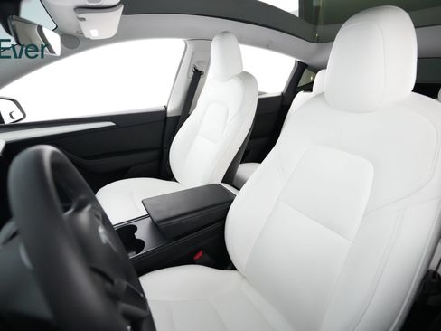 Used 2023 Tesla Model Y Long Range AWD/4WD image 4