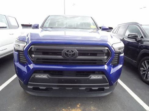 Used 2024 Toyota Tacoma SR5 AWD/4WD image 2