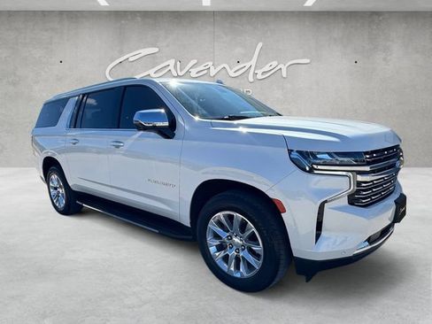 Used 2023 Chevrolet Suburban Premier AWD/4WD image 2