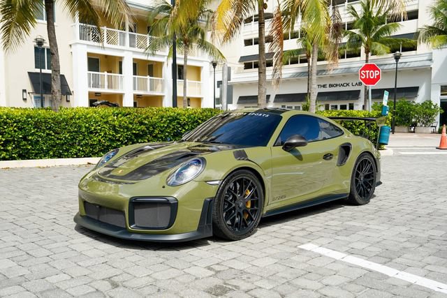 Used 2018 Porsche 911 GT2 RS RWD image 2