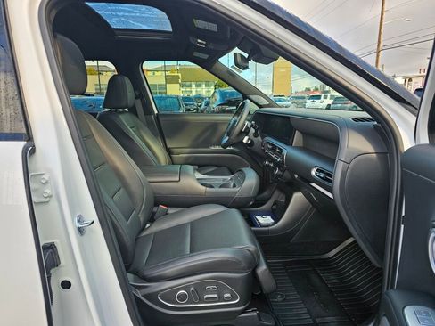 Used 2026 Hyundai Palisade Calligraphy image 10