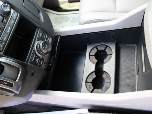 Used 2012 Honda Pilot Touring image 26
