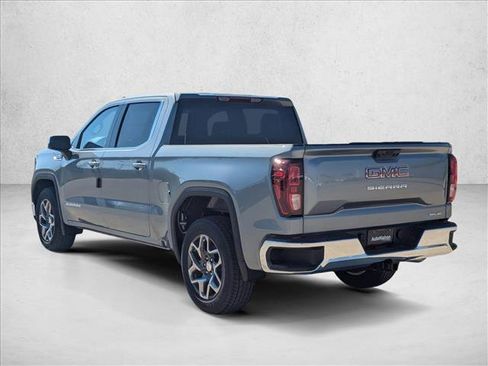 New 2026 GMC Sierra 1500 SLE image 10