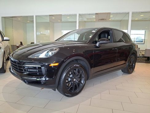 Used 2019 Porsche Cayenne image 1